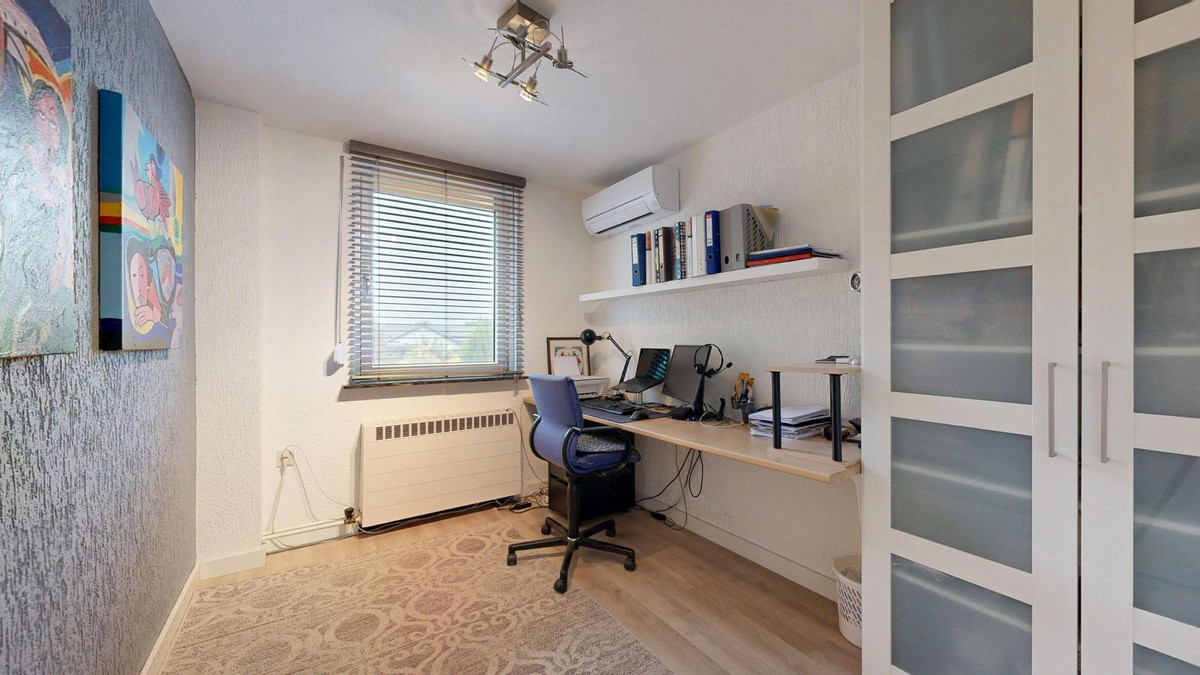 Tussenwoning te koop: Hekerbeek 37, Geleen