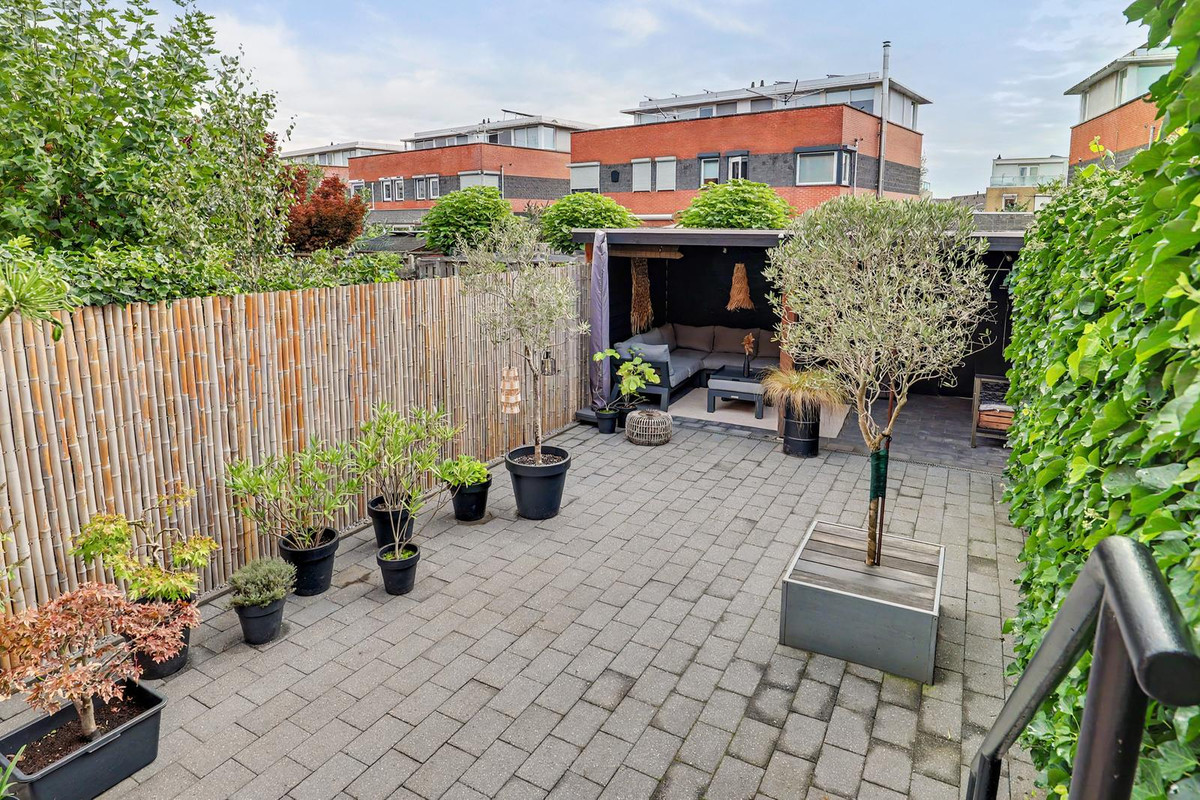 Tussenwoning te koop: Duizendbladstraat 65, Goes