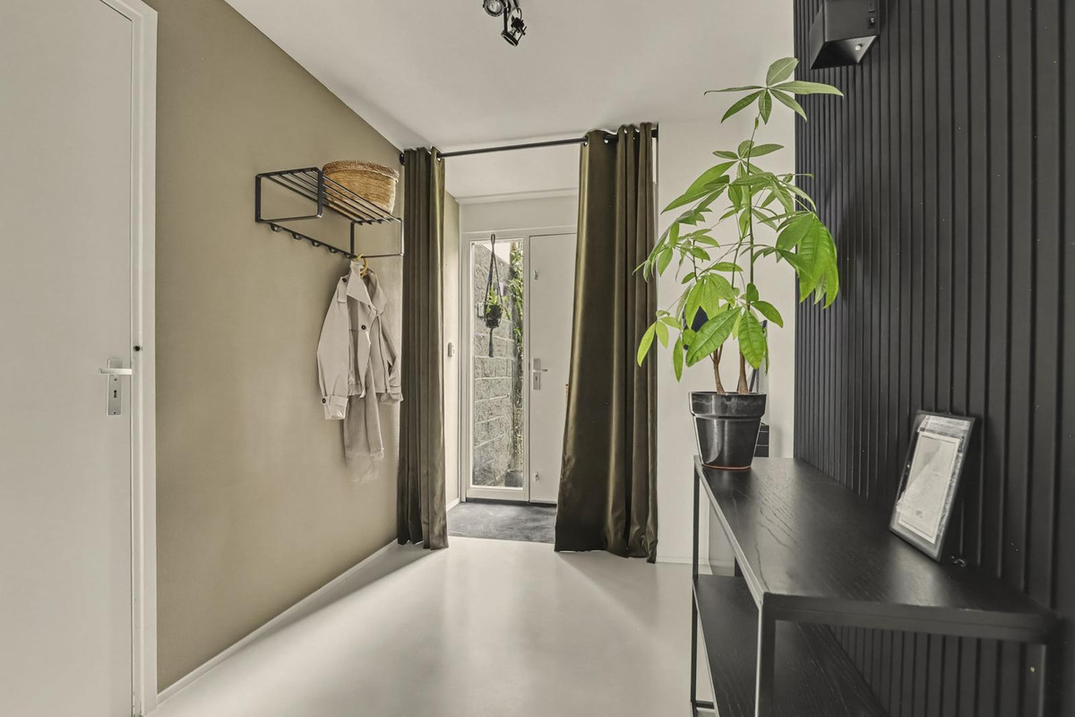 Tussenwoning te koop: Duizendbladstraat 65, Goes