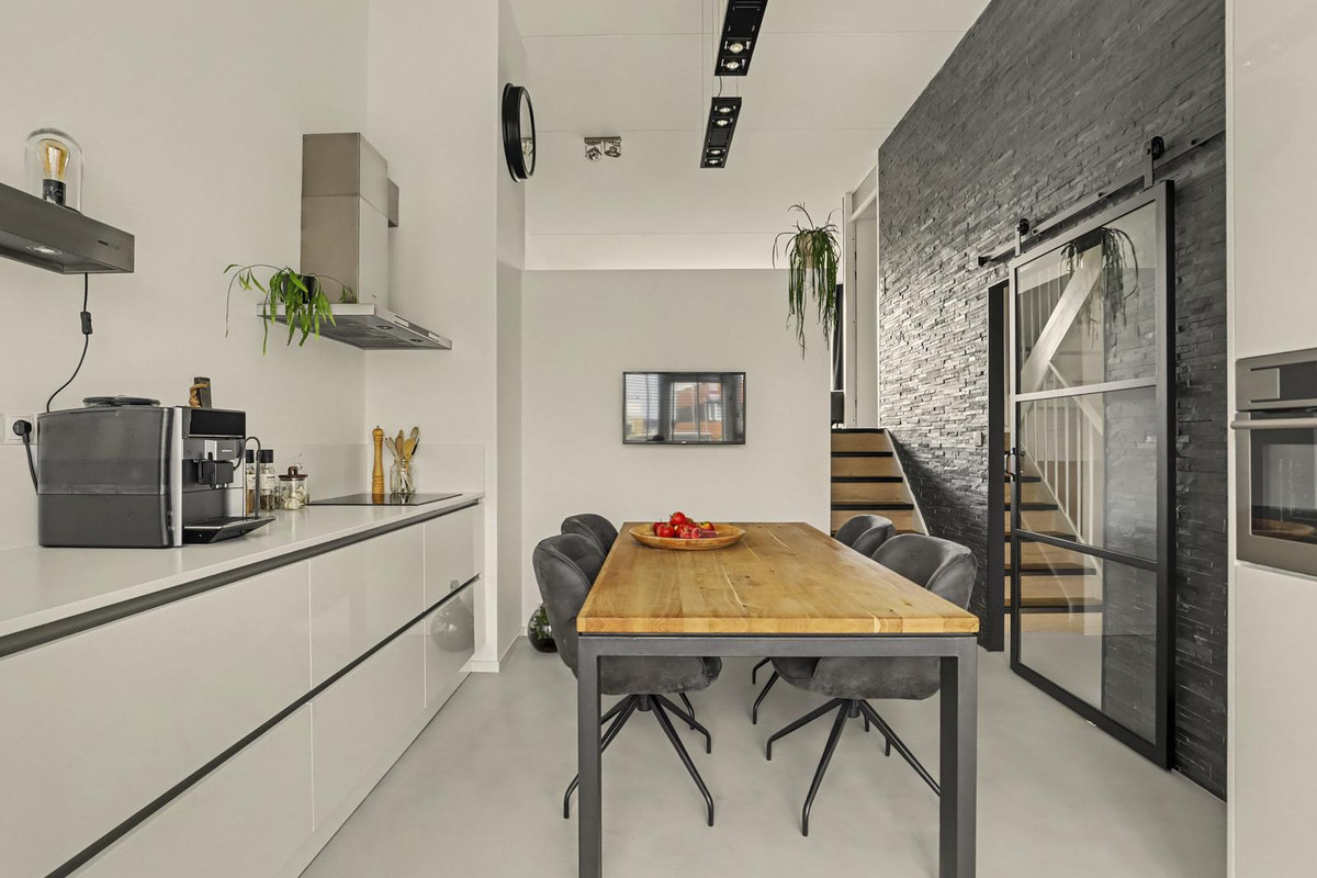 Tussenwoning te koop: Duizendbladstraat 65, Goes