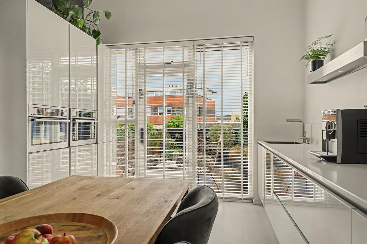 Tussenwoning te koop: Duizendbladstraat 65, Goes