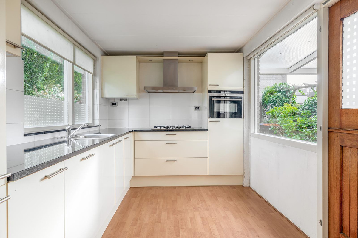 Hoekwoning te koop: Essenlaan 44, Schagen