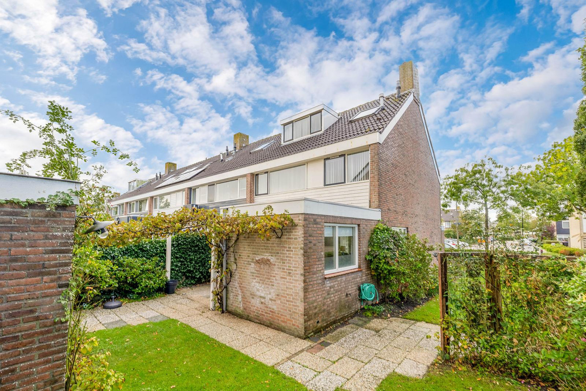 Hoekwoning te koop: Essenlaan 44, Schagen