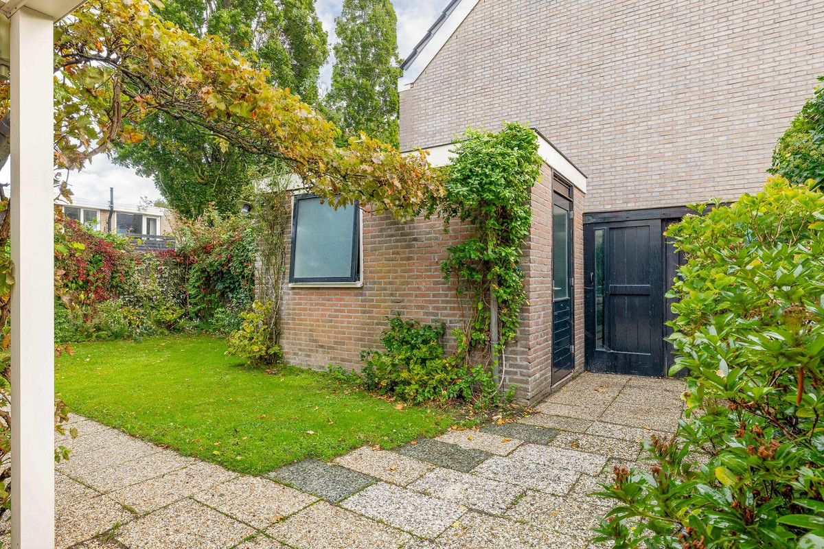 Hoekwoning te koop: Essenlaan 44, Schagen