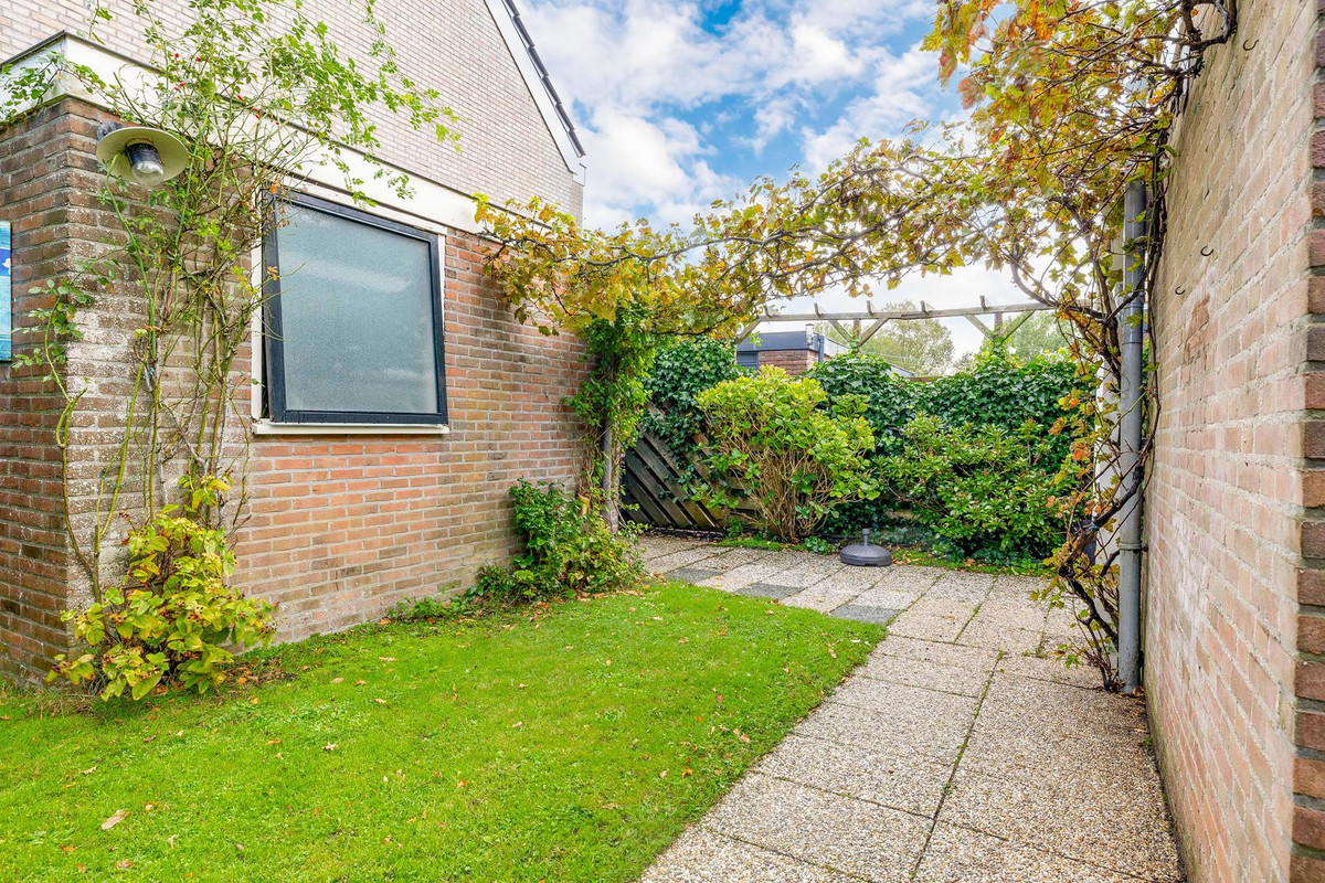 Hoekwoning te koop: Essenlaan 44, Schagen