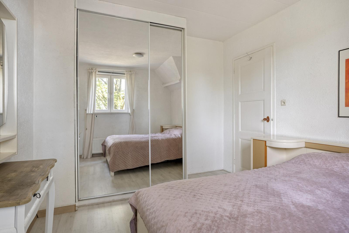 Tussenwoning te koop: Loolaan 8, Halsteren