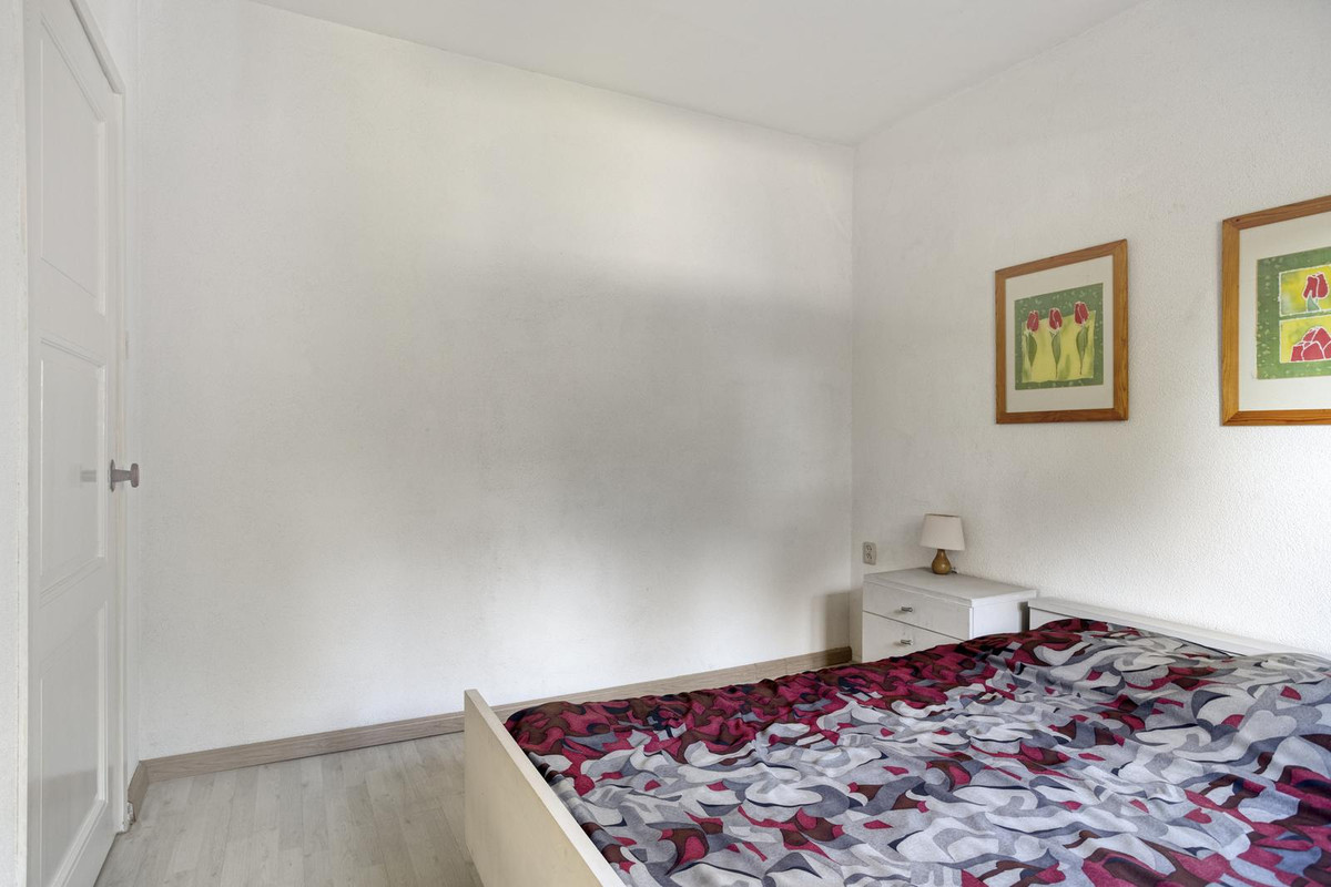 Tussenwoning te koop: Loolaan 8, Halsteren