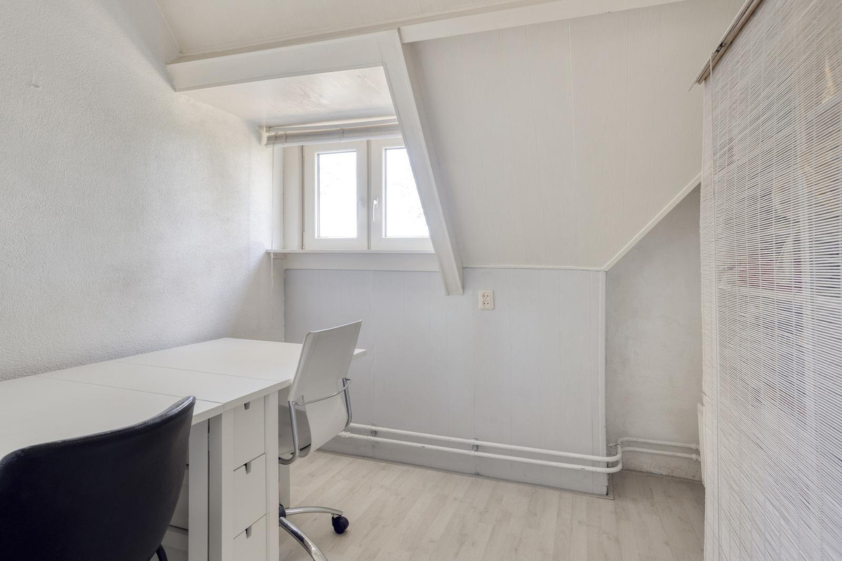 Tussenwoning te koop: Loolaan 8, Halsteren