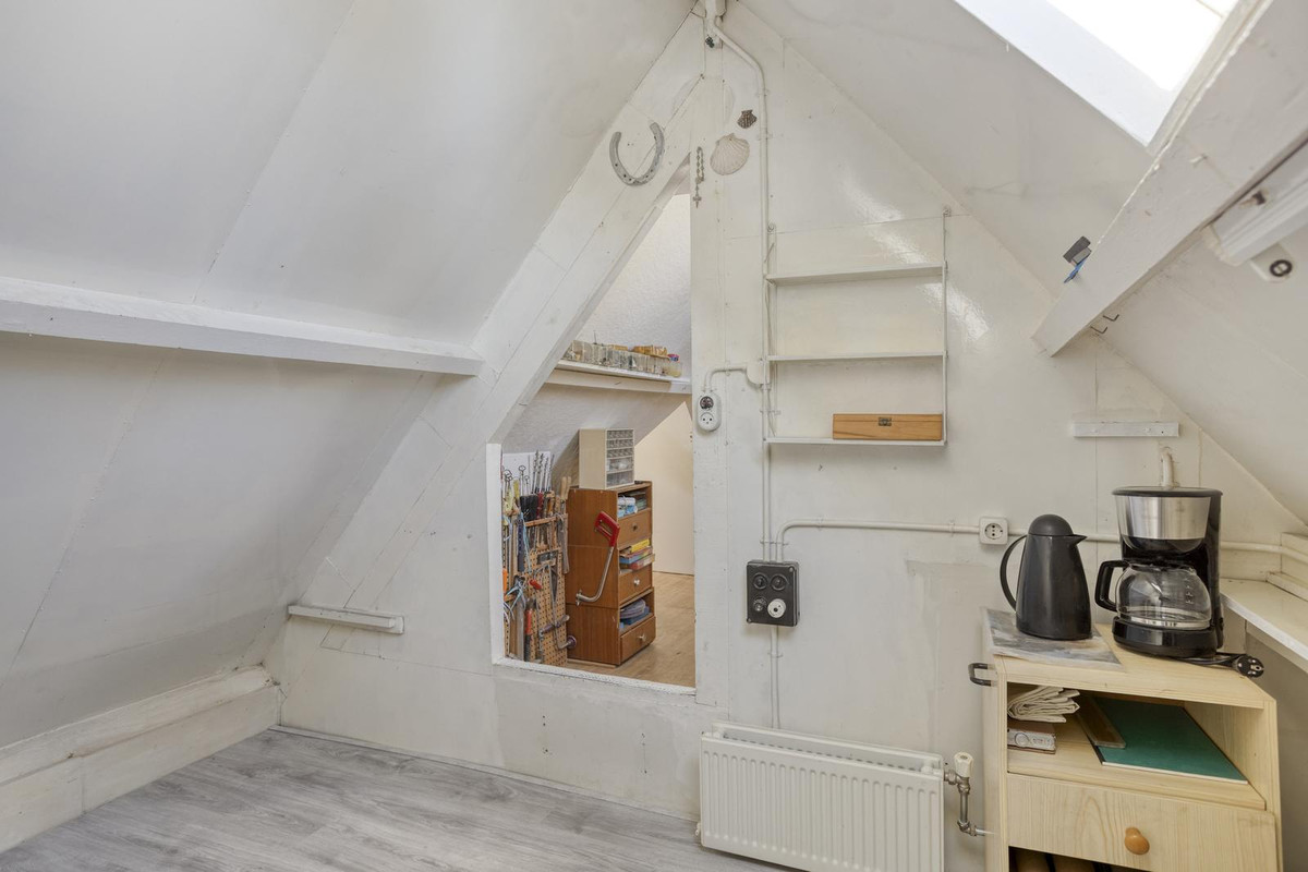 Tussenwoning te koop: Loolaan 8, Halsteren