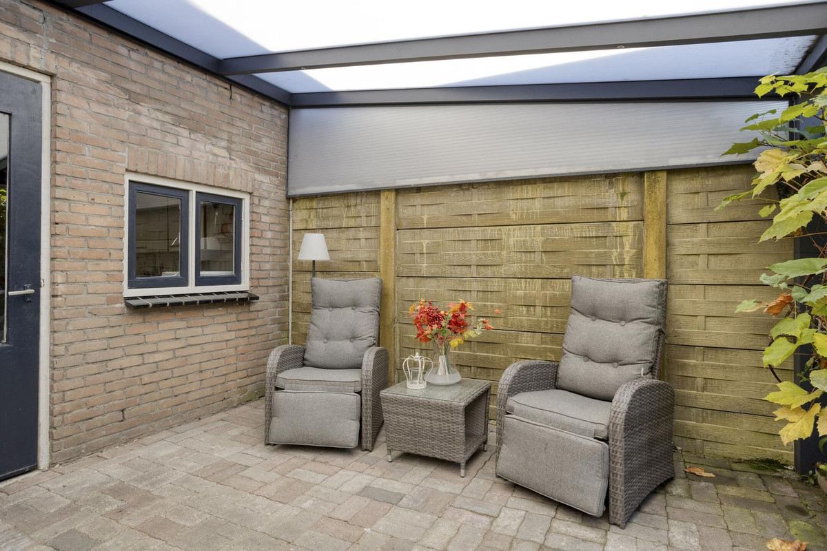 Tussenwoning te koop: Loolaan 8, Halsteren