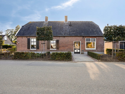 Nederhemertsekade 11