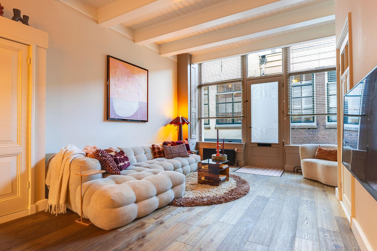Tussenwoning te koop: Appelsteeg 4, Hoorn