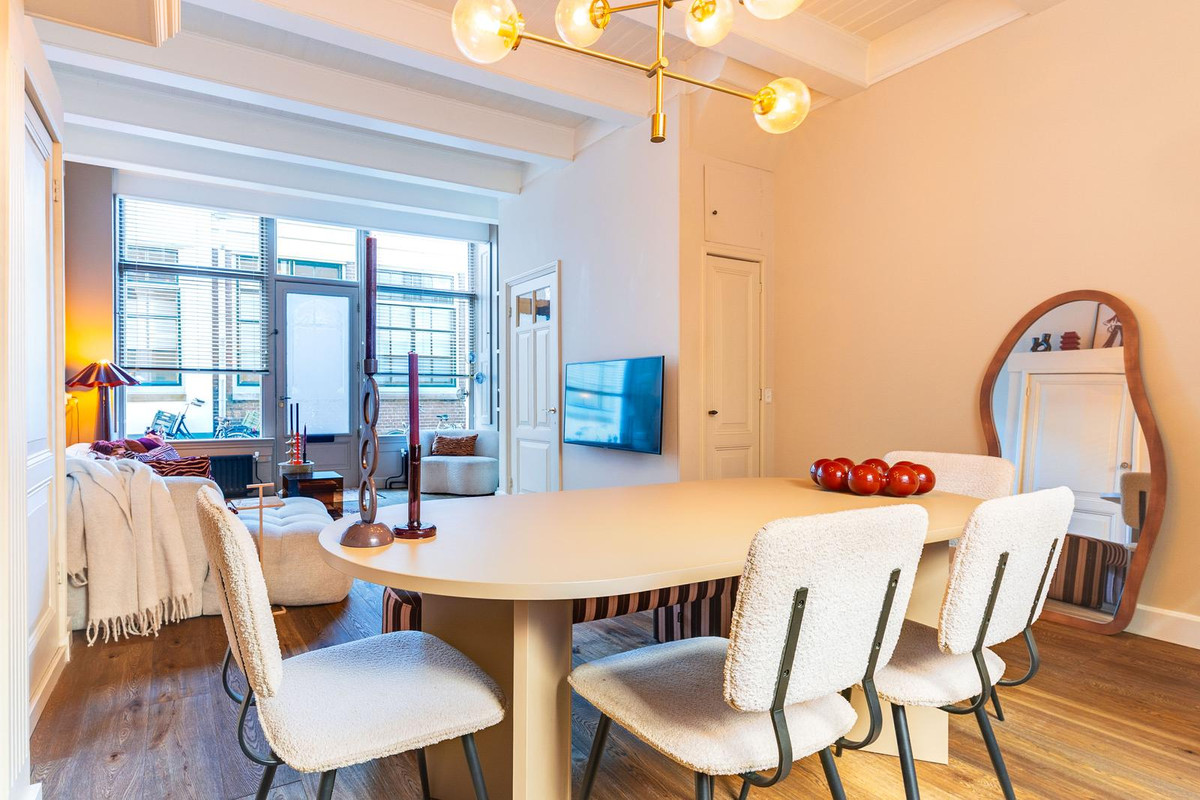 Tussenwoning te koop: Appelsteeg 4, Hoorn