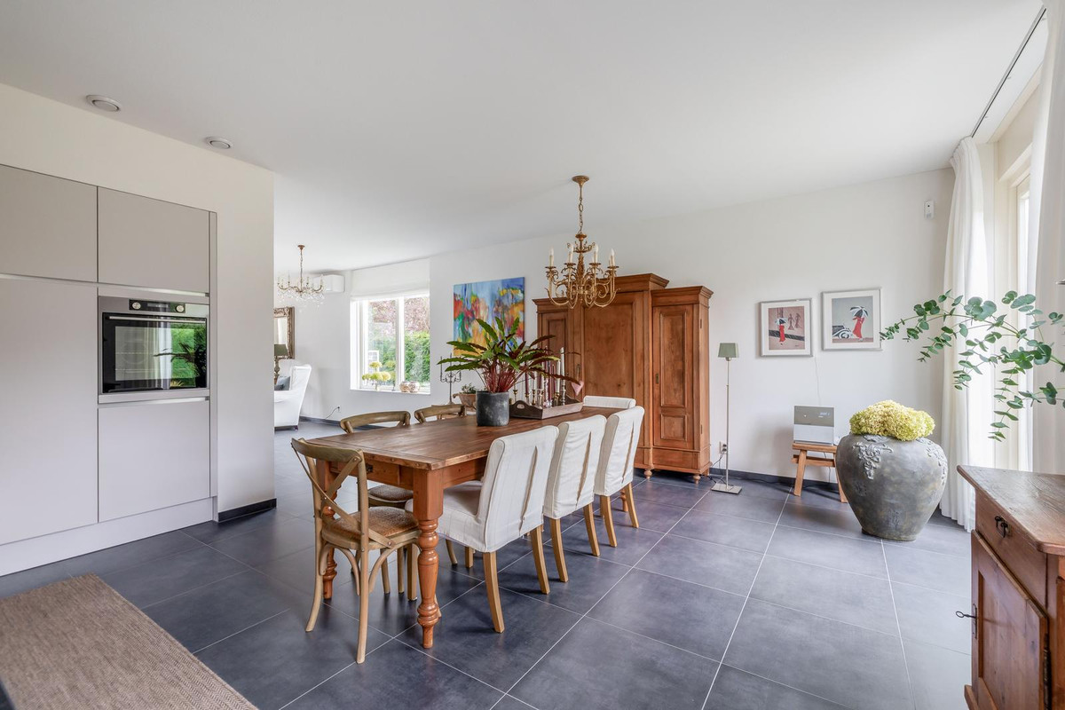 Hoekwoning te koop: Maaszicht 12, Lomm