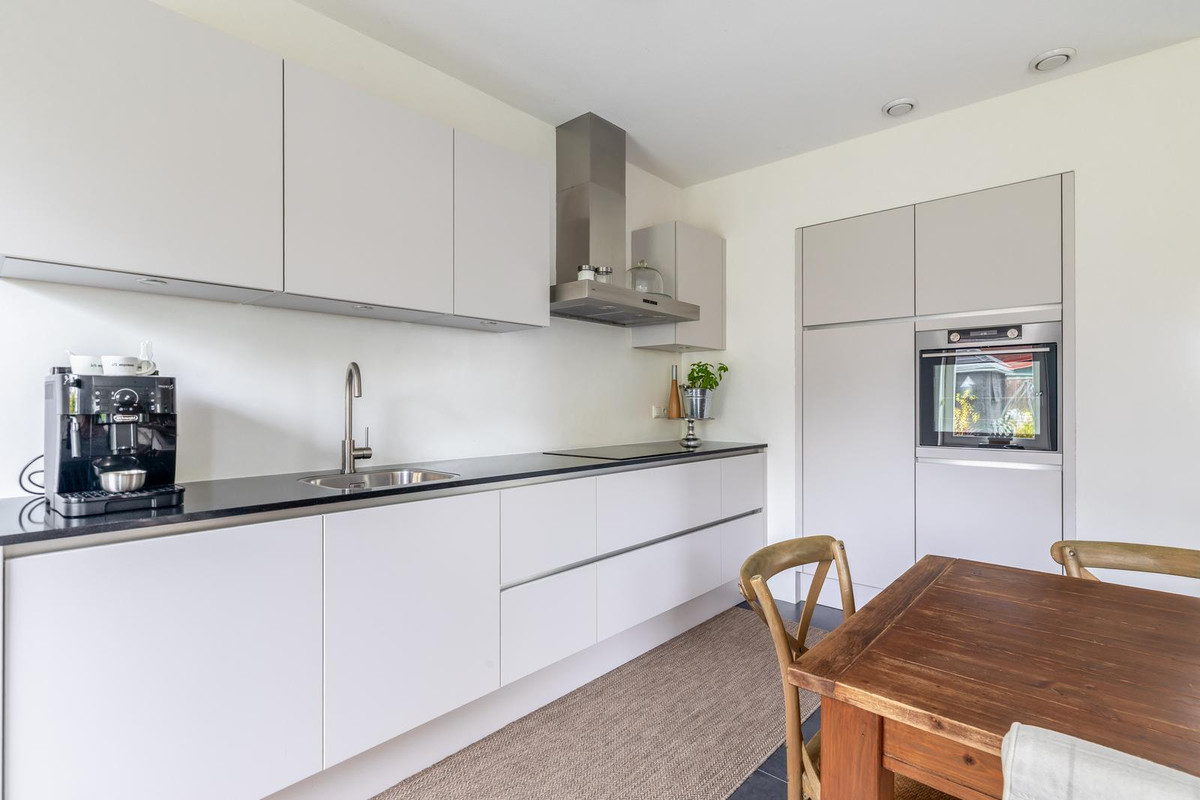 Hoekwoning te koop: Maaszicht 12, Lomm