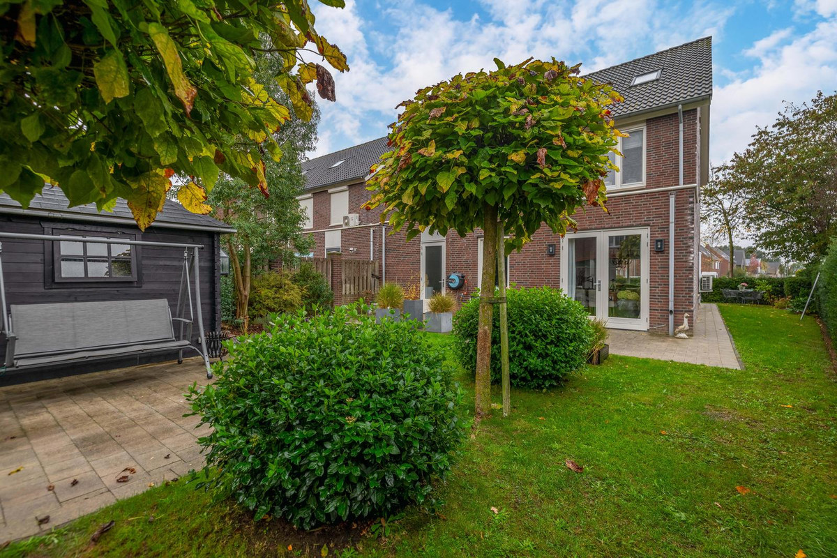 Hoekwoning te koop: Maaszicht 12, Lomm