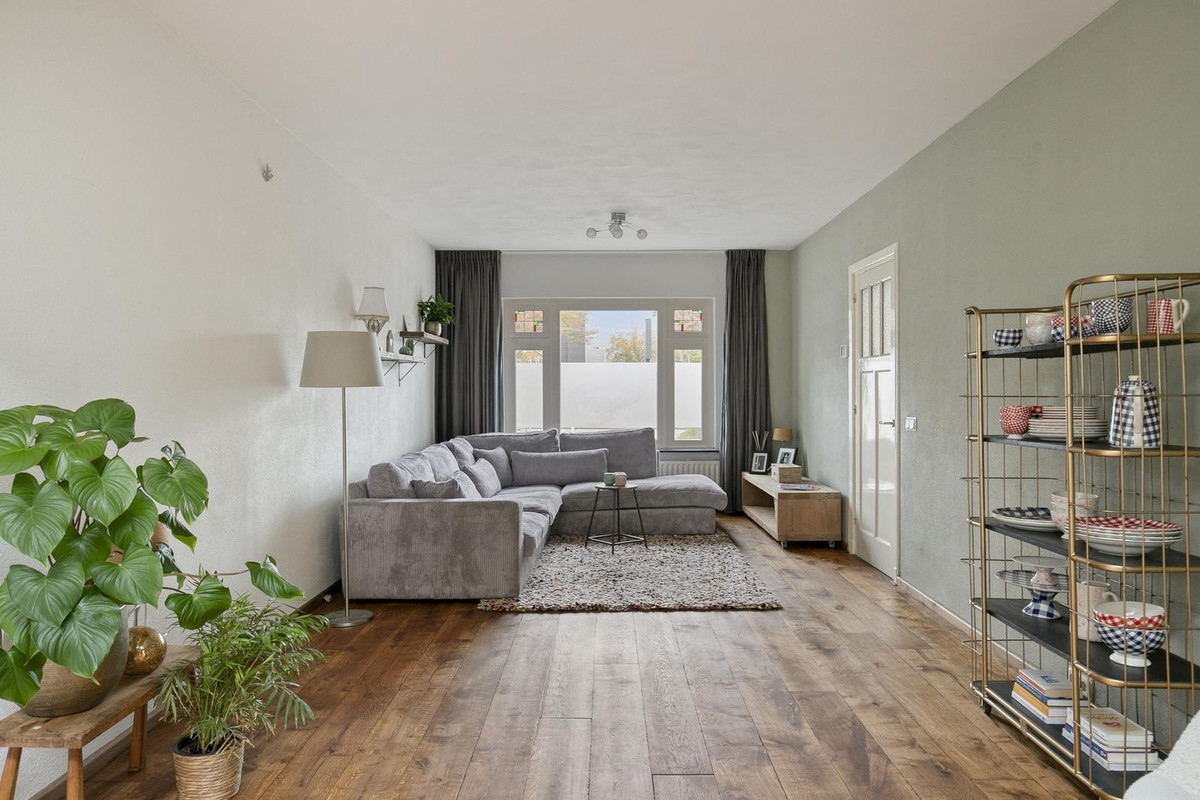 Tussenwoning te koop: Ringbaan-Oost 265, Tilburg