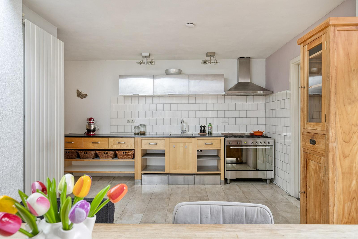 Tussenwoning te koop: Ringbaan-Oost 265, Tilburg