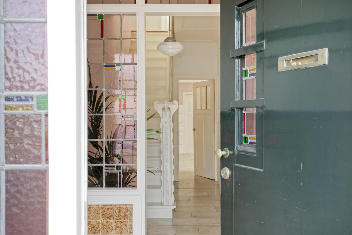 Tussenwoning te koop: Ringbaan-Oost 265, Tilburg