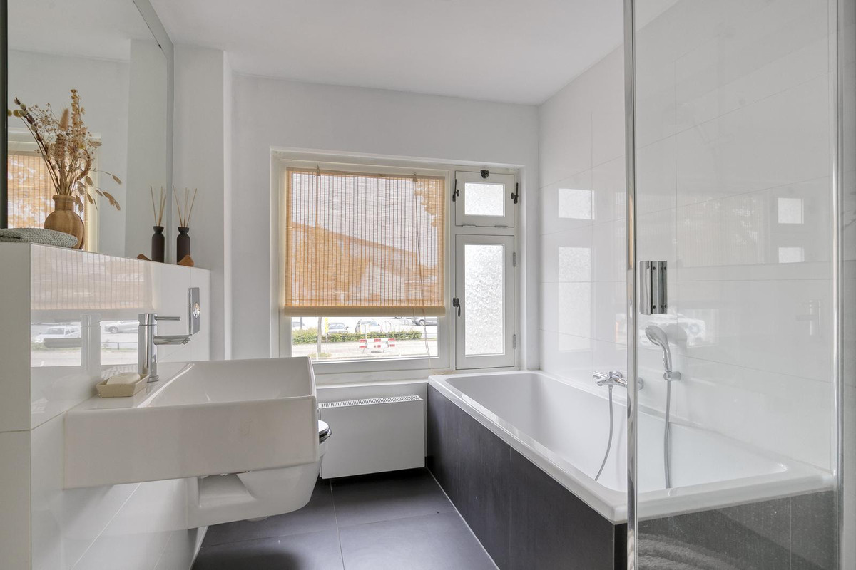 Tussenwoning te koop: Ringbaan-Oost 265, Tilburg