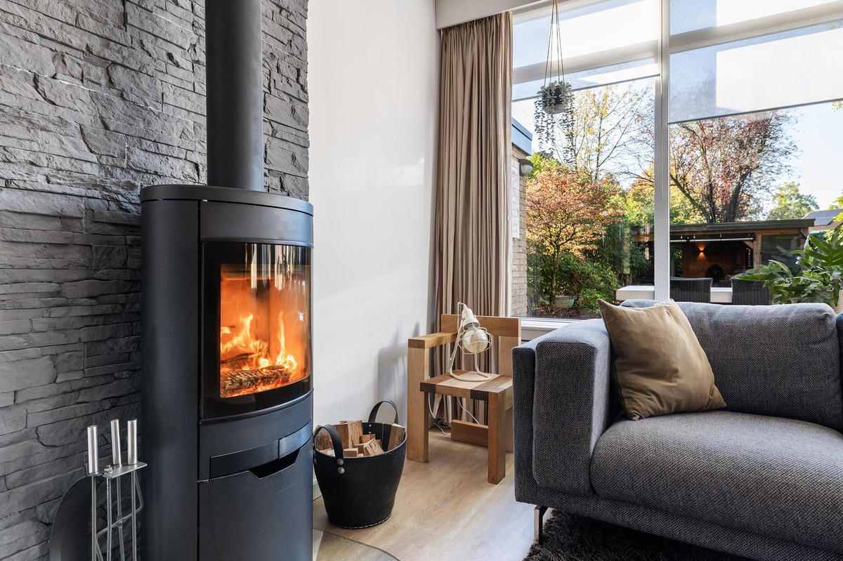 Tussenwoning te koop: P.C. Hooftlaan 18, Hengelo