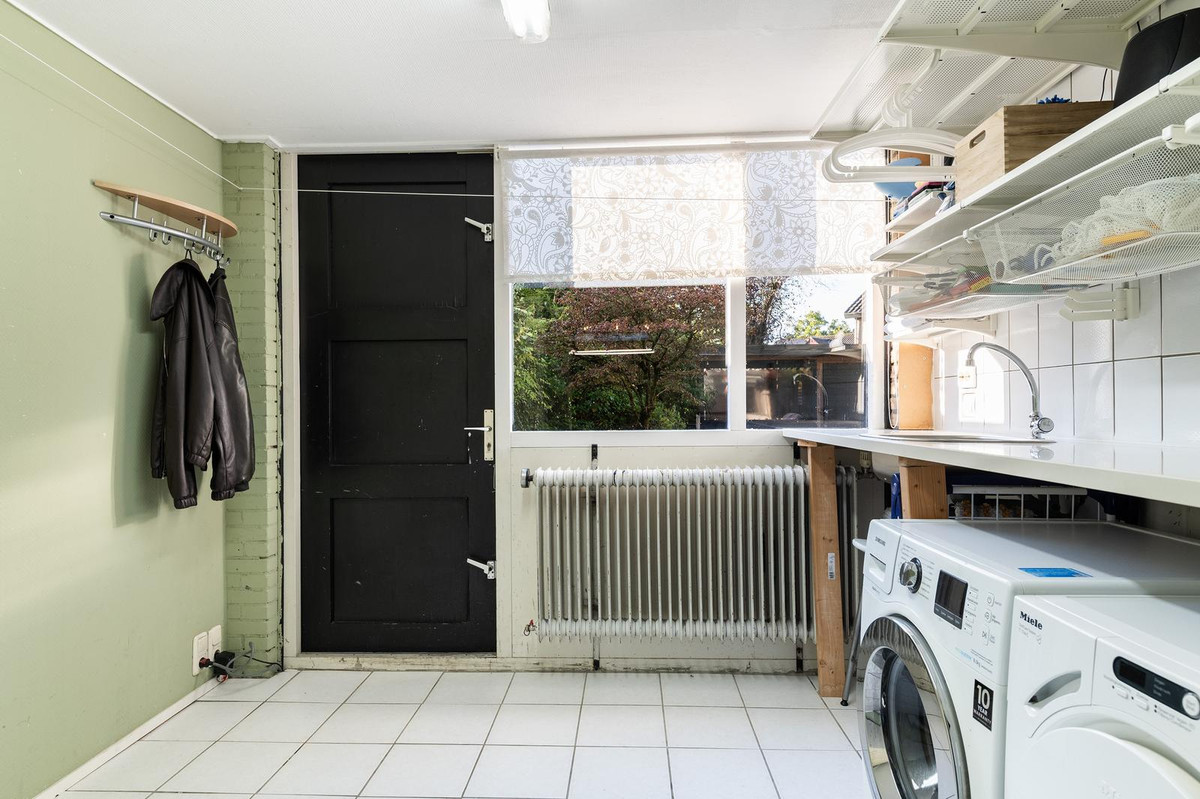 Tussenwoning te koop: P.C. Hooftlaan 18, Hengelo