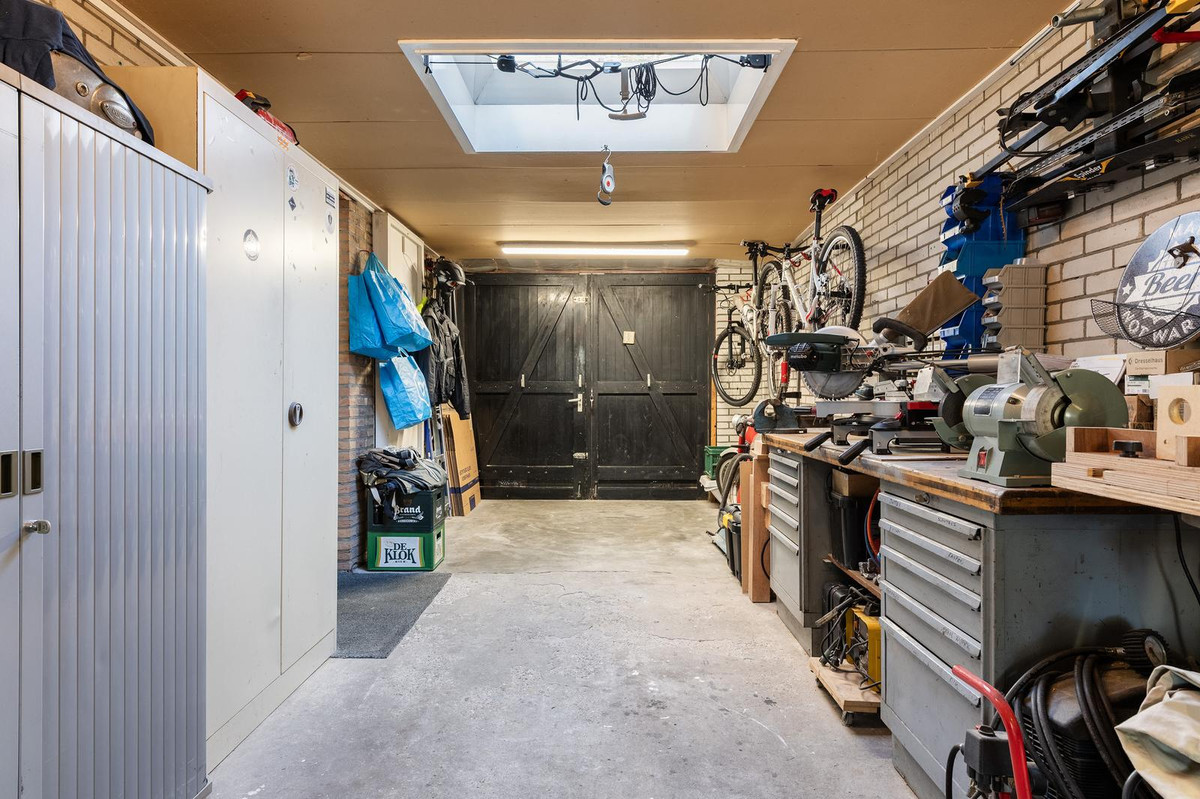 Tussenwoning te koop: P.C. Hooftlaan 18, Hengelo