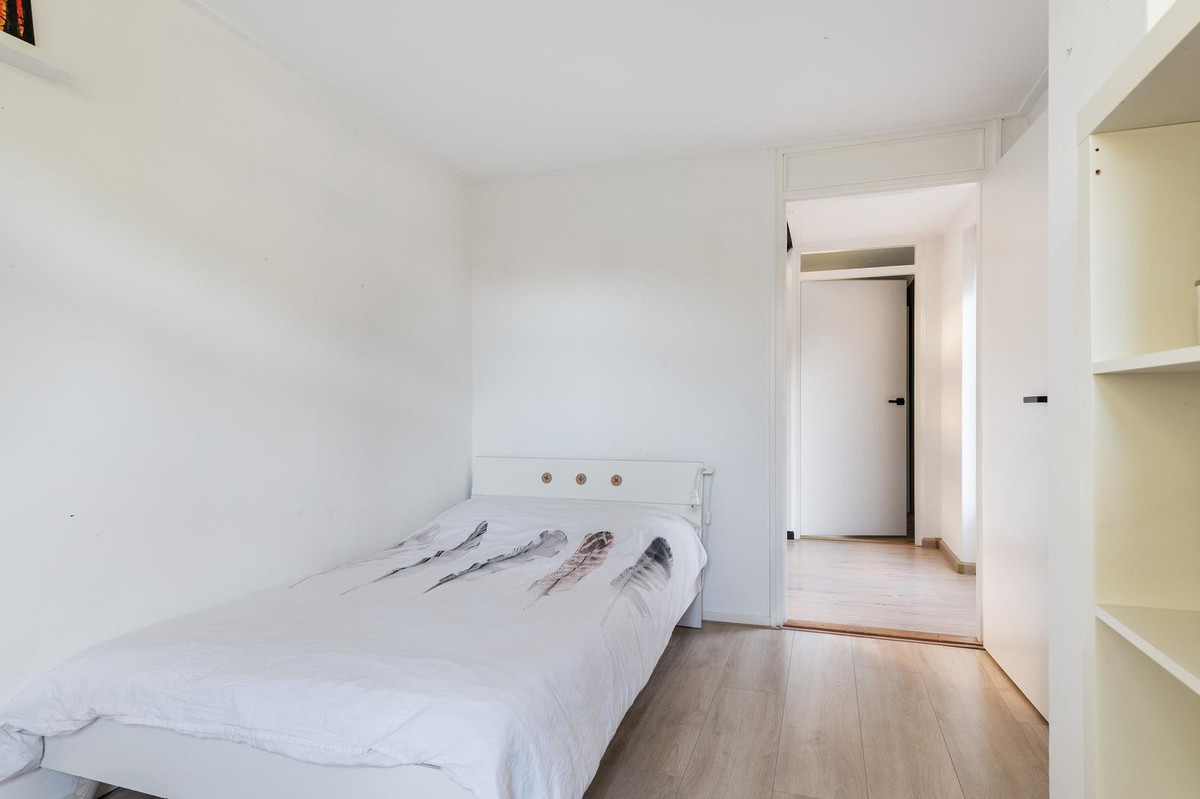 Tussenwoning te koop: P.C. Hooftlaan 18, Hengelo