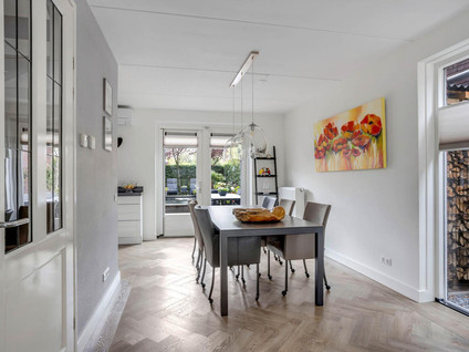 Dr. Van Damstraat 45