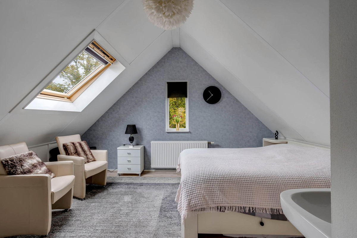 Vrijstaande woning te koop: Dr. Van Damstraat 45, Enschede