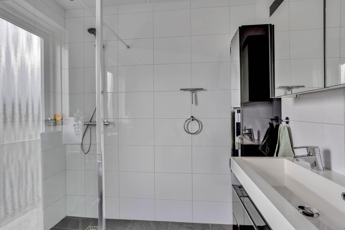 Vrijstaande woning te koop: Dr. Van Damstraat 45, Enschede