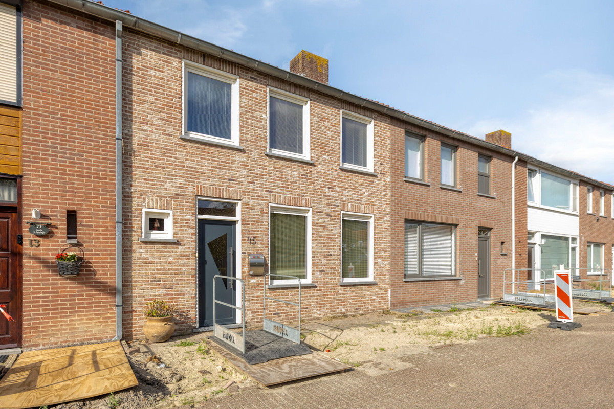 Tussenwoning te koop: Gouverneurstraat 15, Sluis