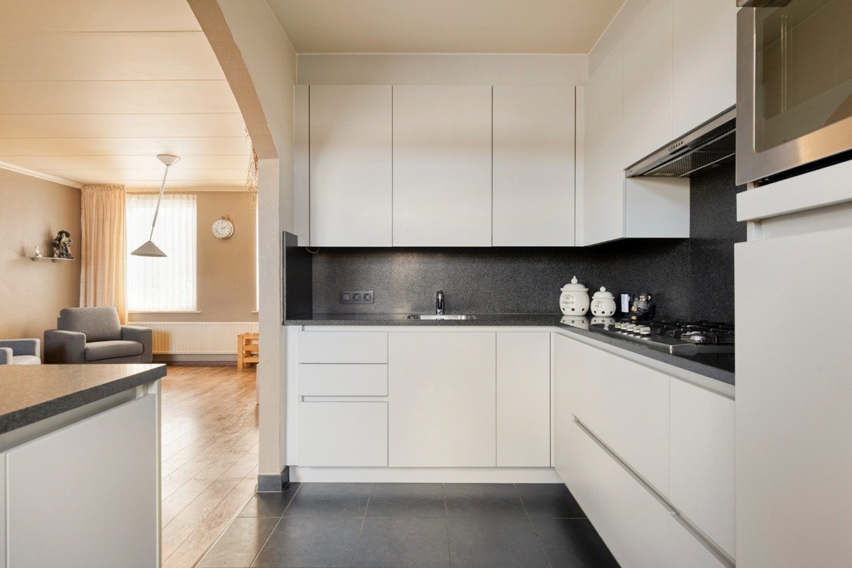 Tussenwoning te koop: Gouverneurstraat 15, Sluis