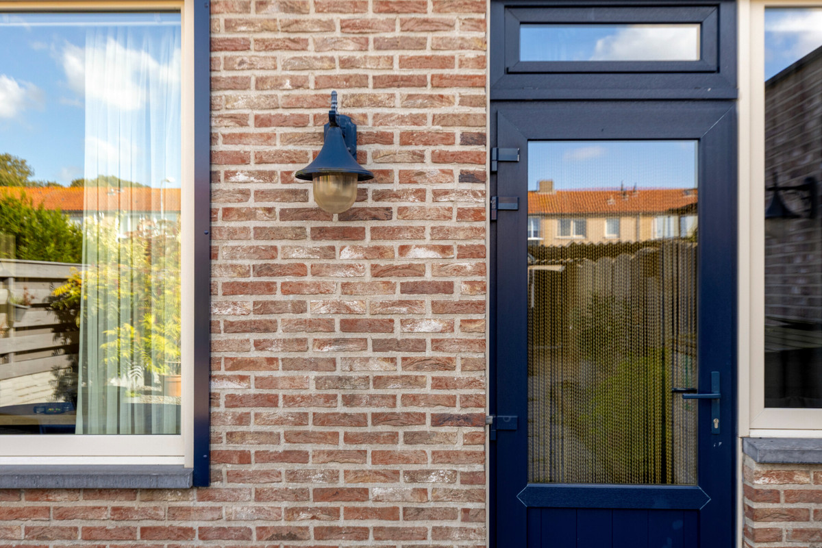 Tussenwoning te koop: Gouverneurstraat 15, Sluis