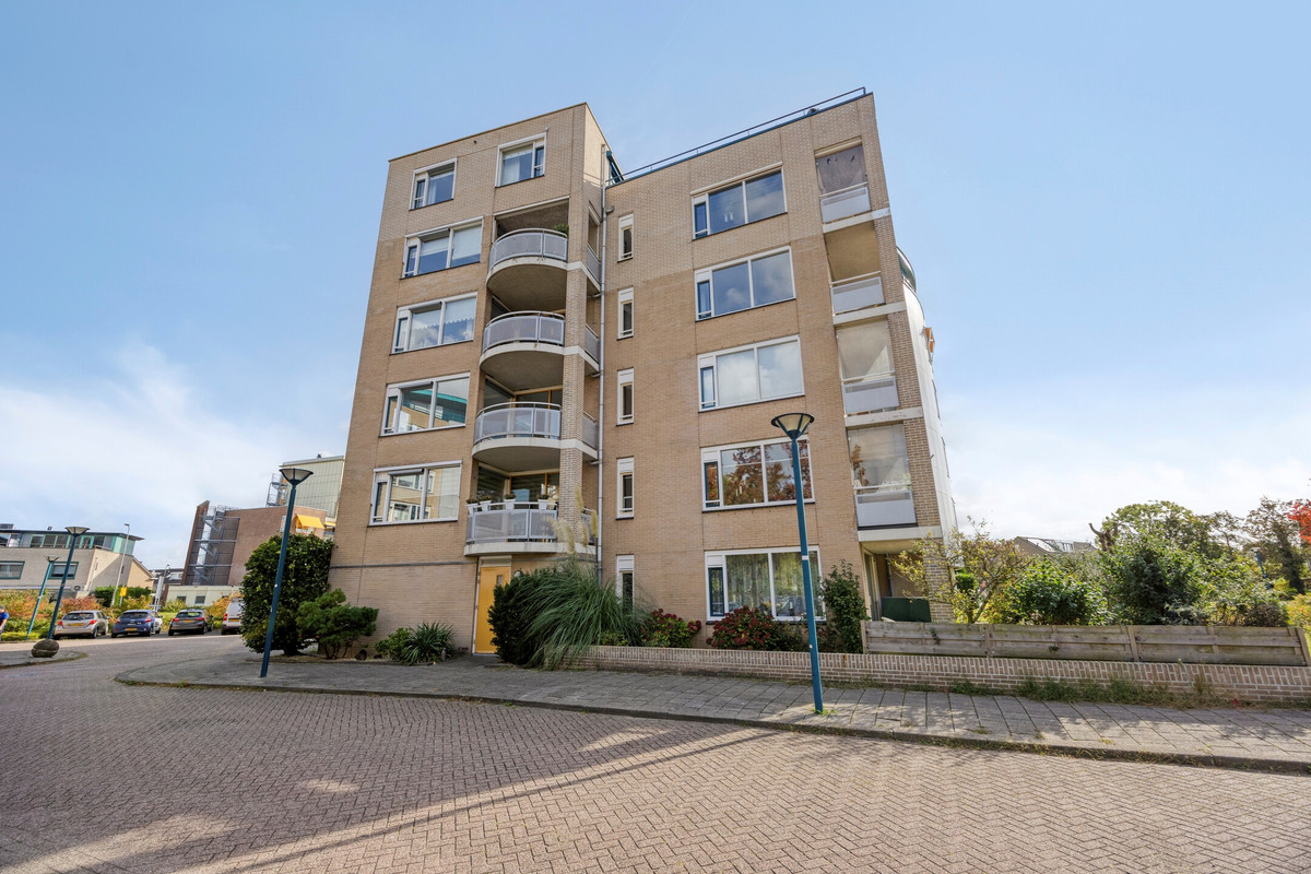 Appartement te koop: Tsjaikovskistraat 82, Capelle Aan Den Ijssel