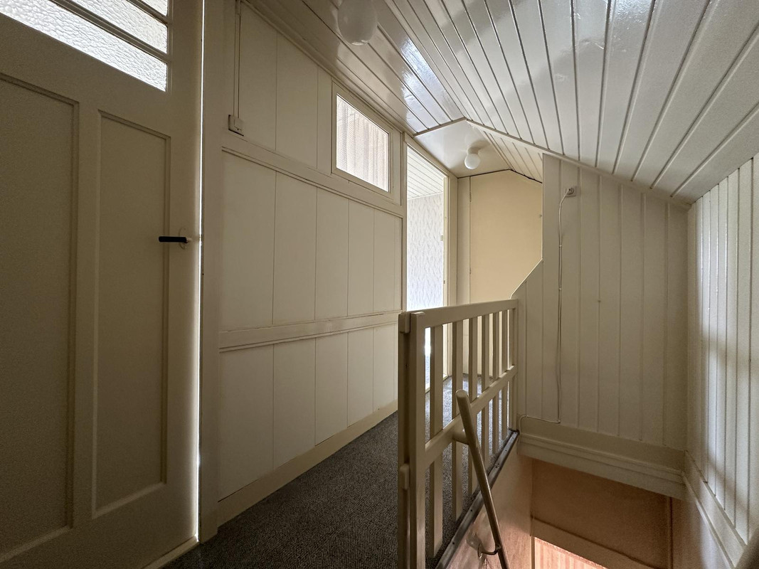 Twee-onder-één-kap te koop: Hoendiep 192, Groningen