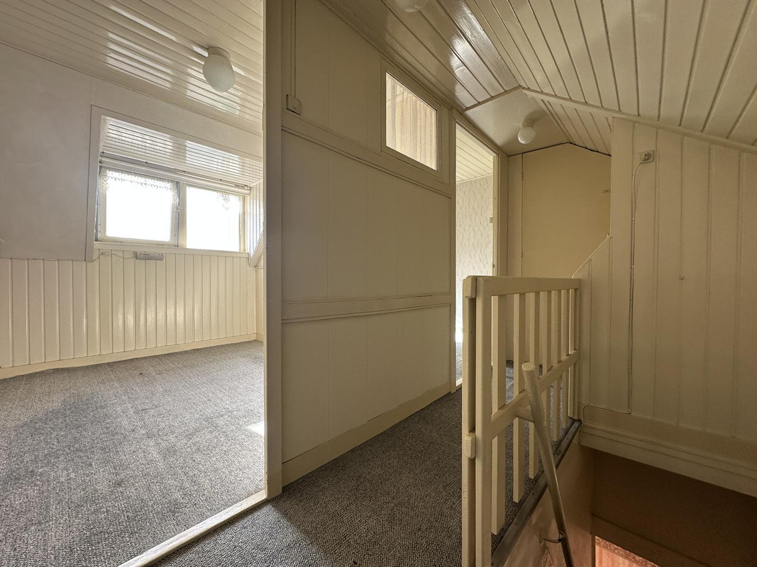 Twee-onder-één-kap te koop: Hoendiep 192, Groningen