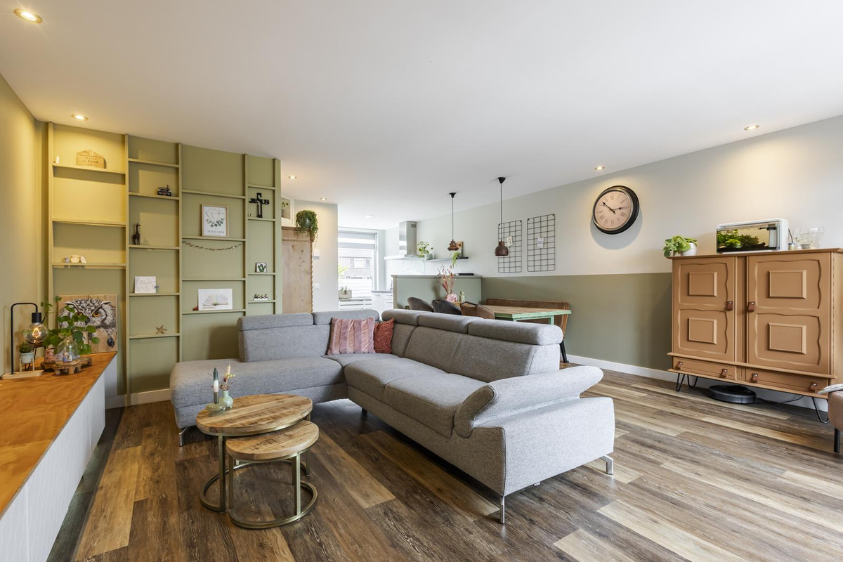Tussenwoning te koop: Nassaustraat 9, Ottoland
