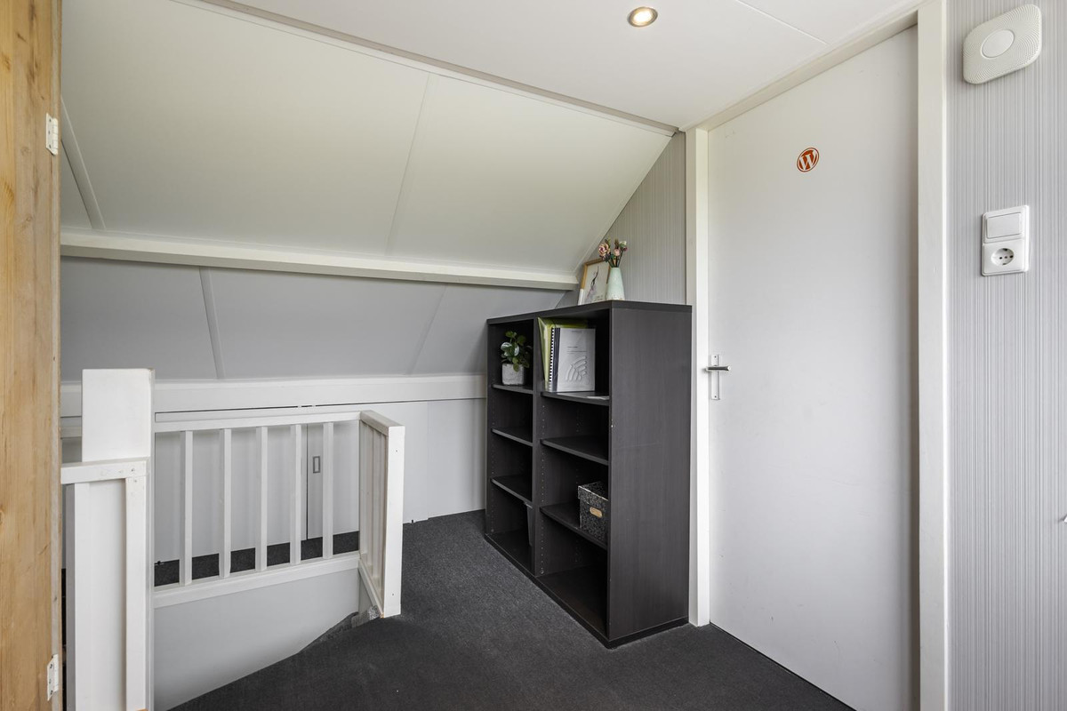 Tussenwoning te koop: Nassaustraat 9, Ottoland