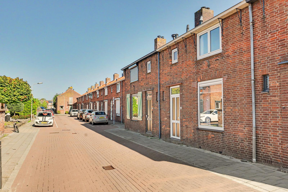 Tussenwoning te koop: Margrietstraat 26, Yerseke