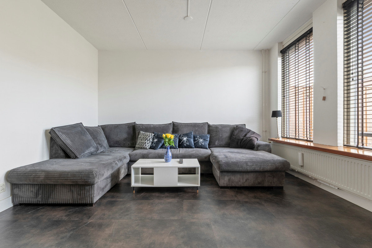 Tussenwoning te koop: Kruiszwin 1360, Julianadorp