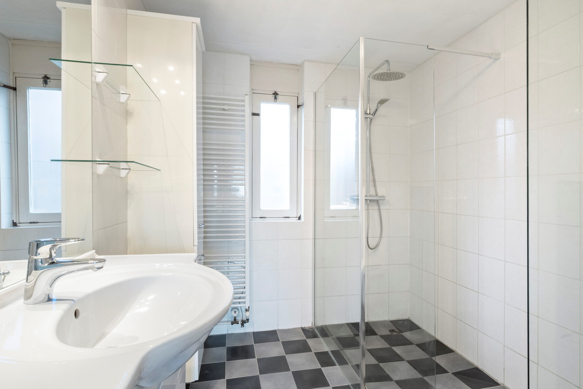 Tussenwoning te koop: Kruiszwin 1360, Julianadorp