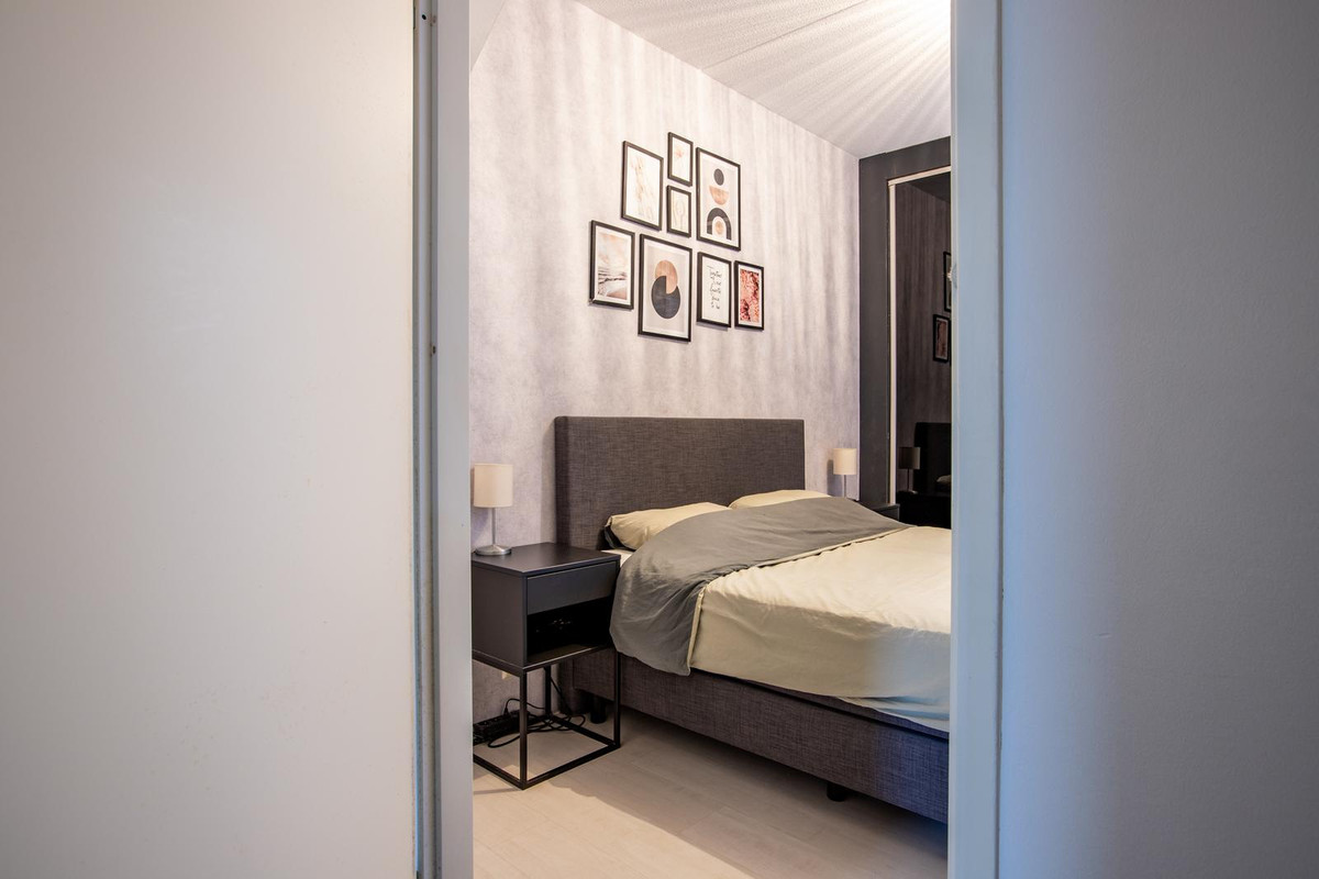 Tussenwoning te koop: Burgemeester Bracklaan 49, Reeuwijk