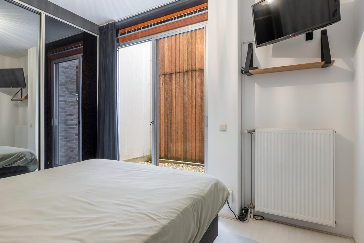 Tussenwoning te koop: Burgemeester Bracklaan 49, Reeuwijk