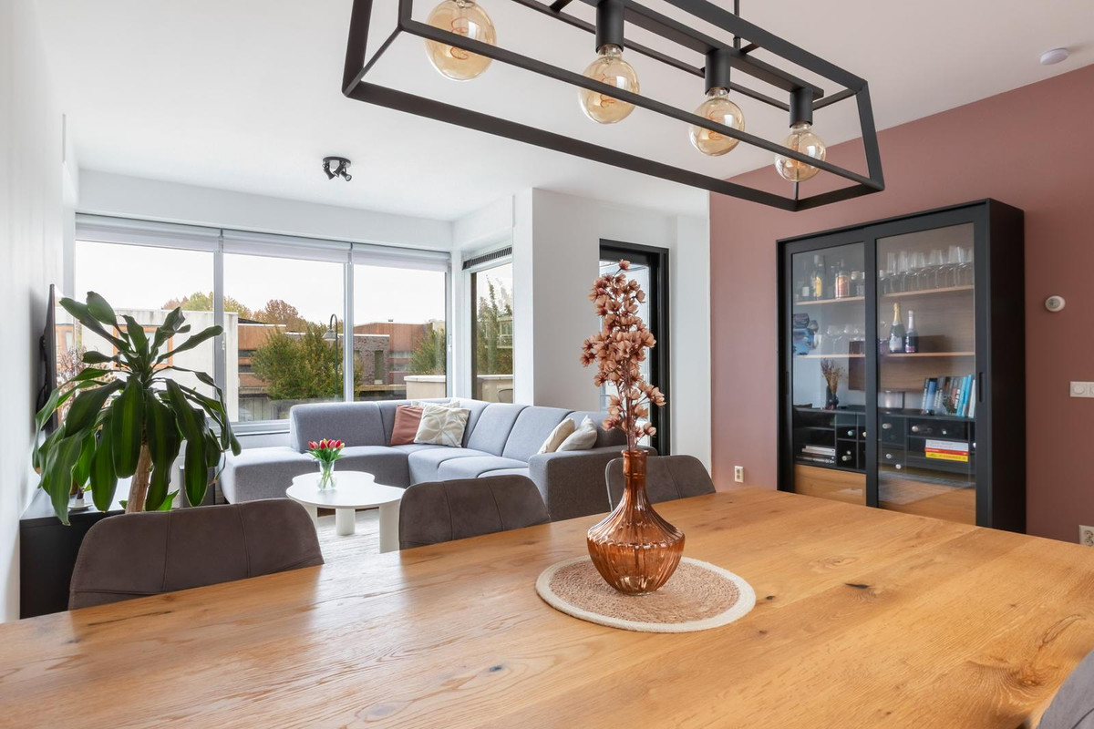 Tussenwoning te koop: Burgemeester Bracklaan 49, Reeuwijk