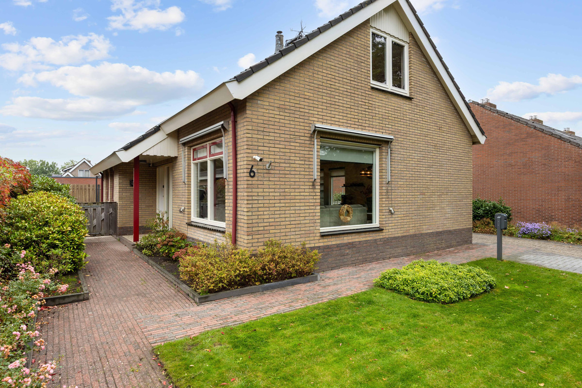 Vrijstaande woning te koop: De Stoeken 6, De Wilp