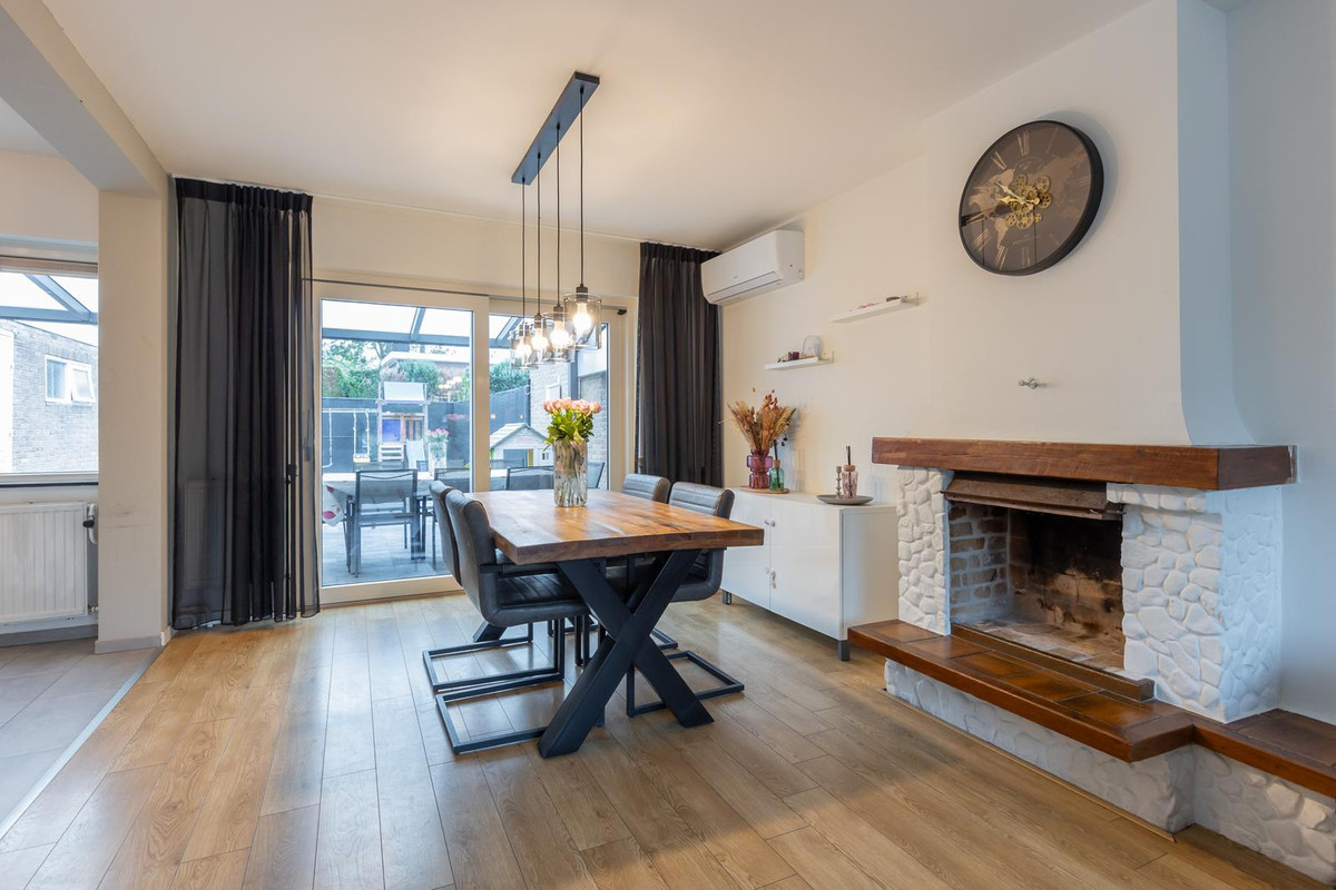 Hoekwoning te koop: Leeuwenhoekstraat 42, Geleen
