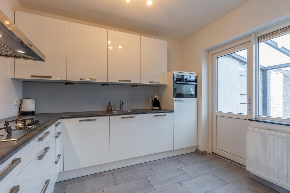 Hoekwoning te koop: Leeuwenhoekstraat 42, Geleen