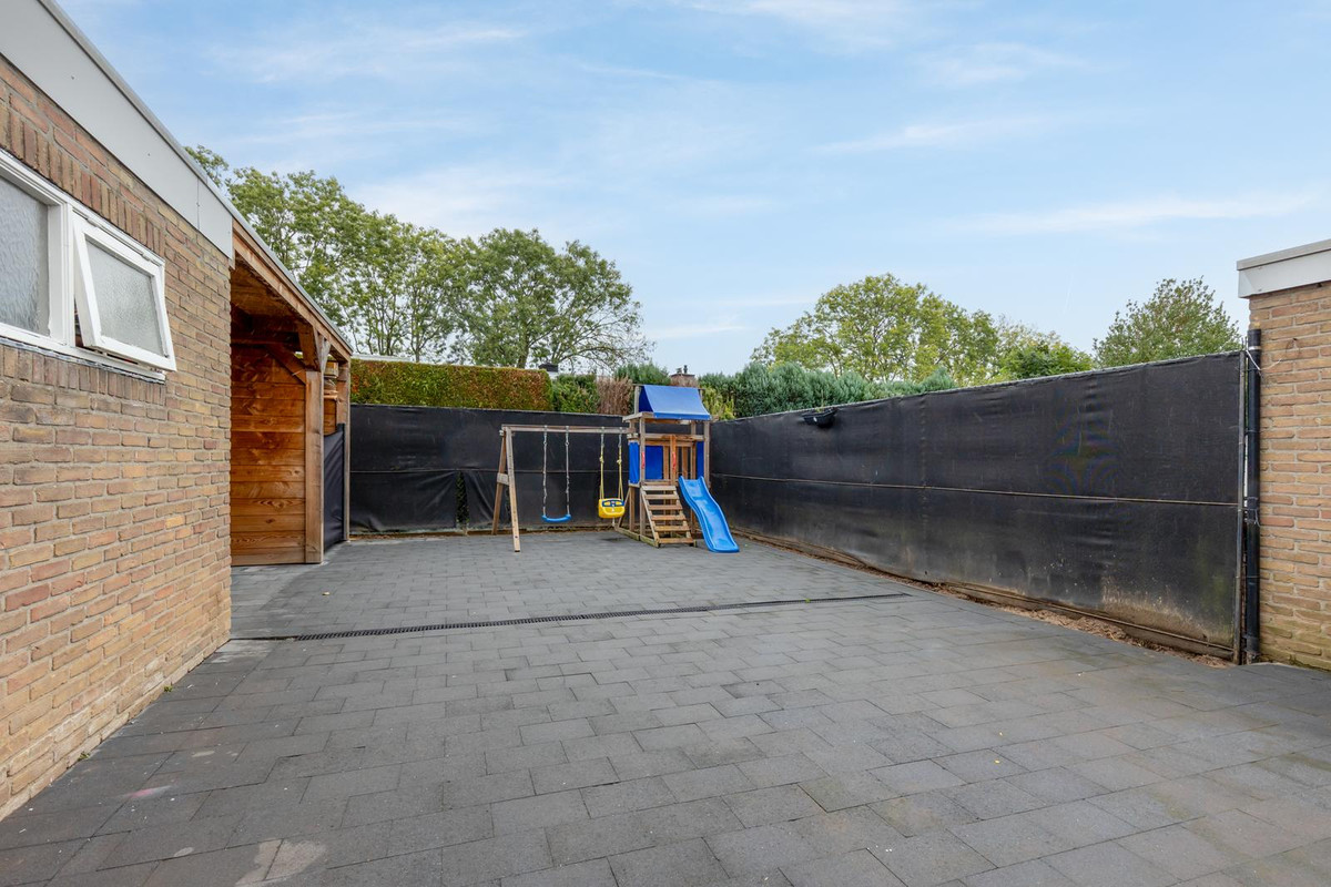 Hoekwoning te koop: Leeuwenhoekstraat 42, Geleen