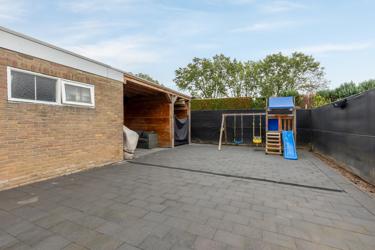 Hoekwoning te koop: Leeuwenhoekstraat 42, Geleen